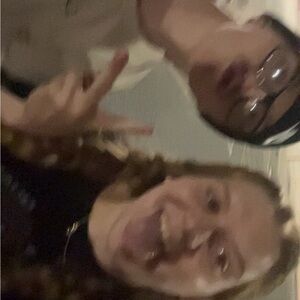 Meet your Posher, Hannah